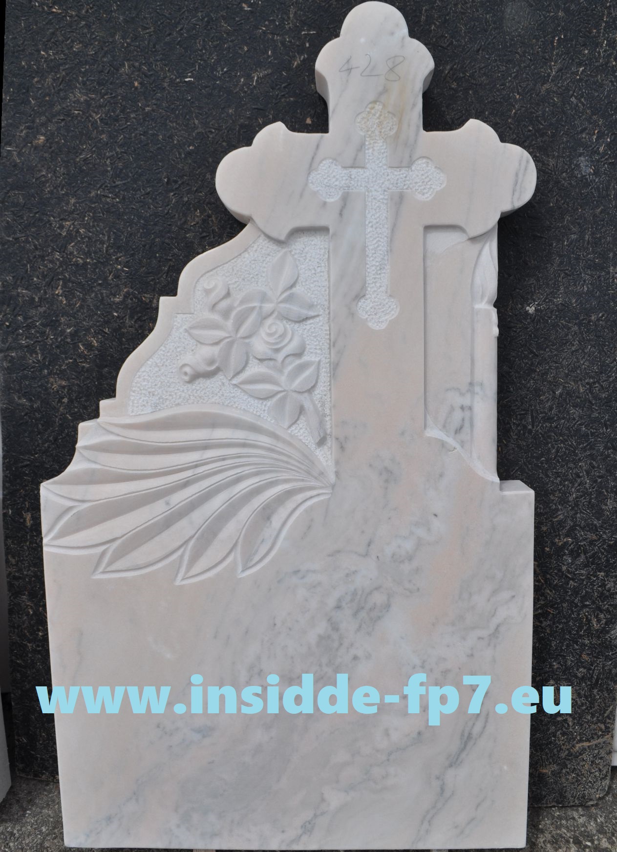 monument funerar model 428