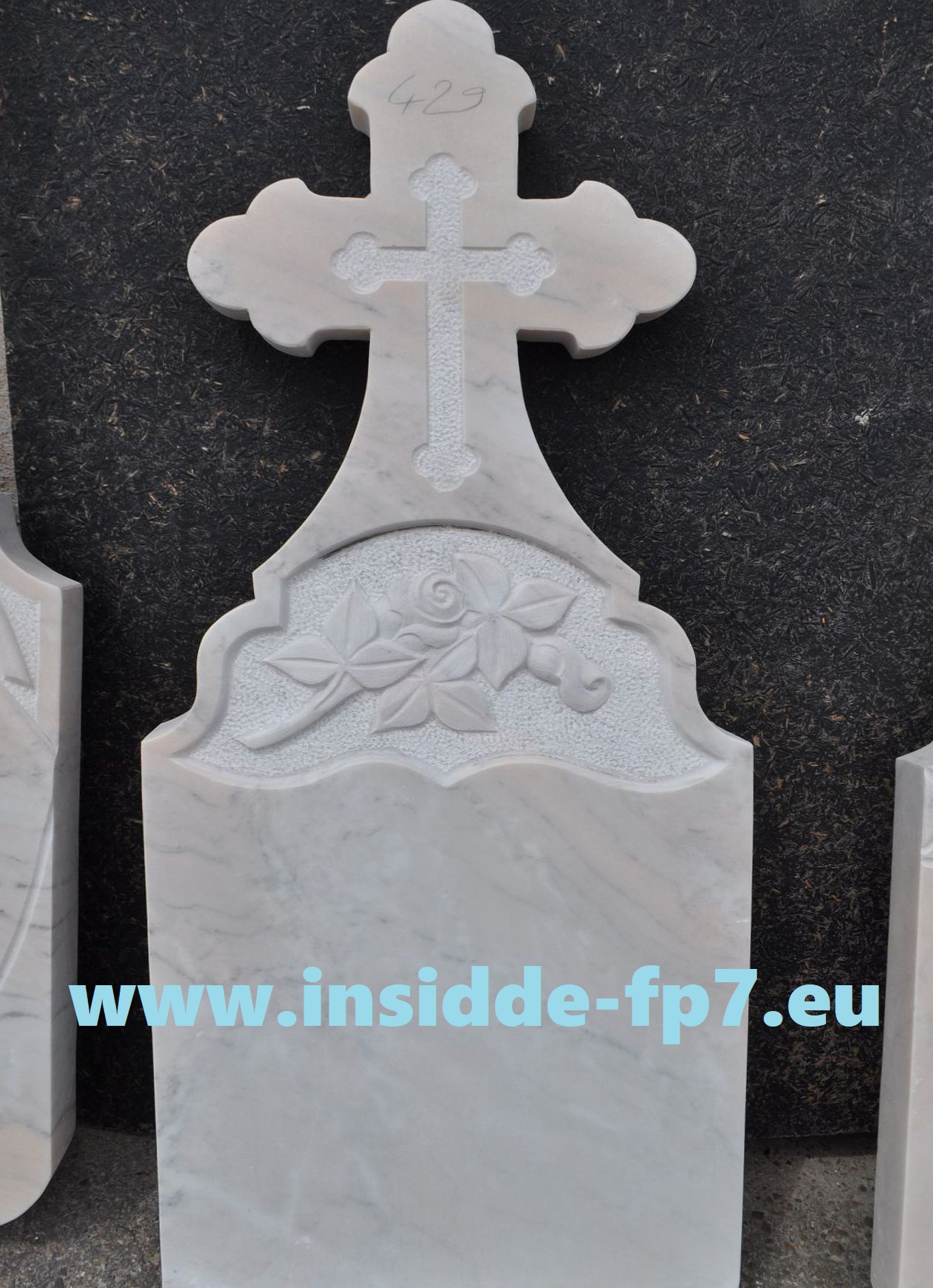monument funerar model 429