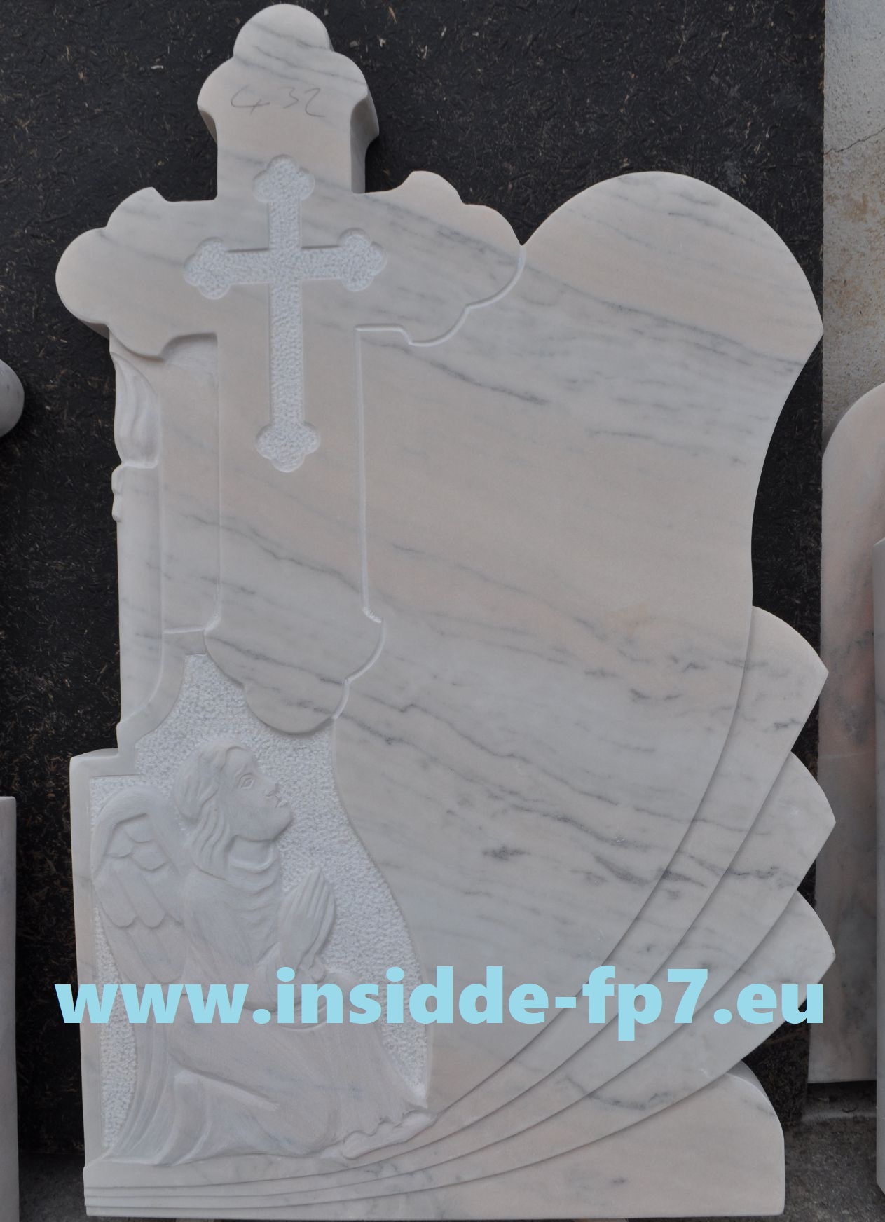 monument funerar model 432