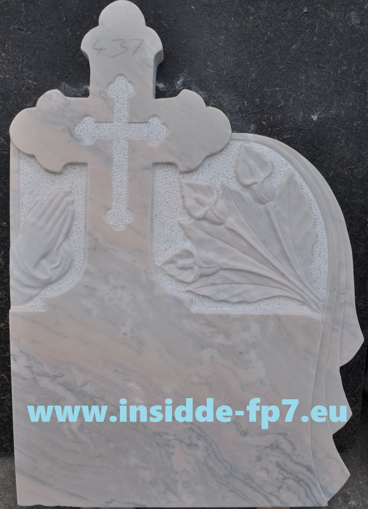 monument funerar model 437