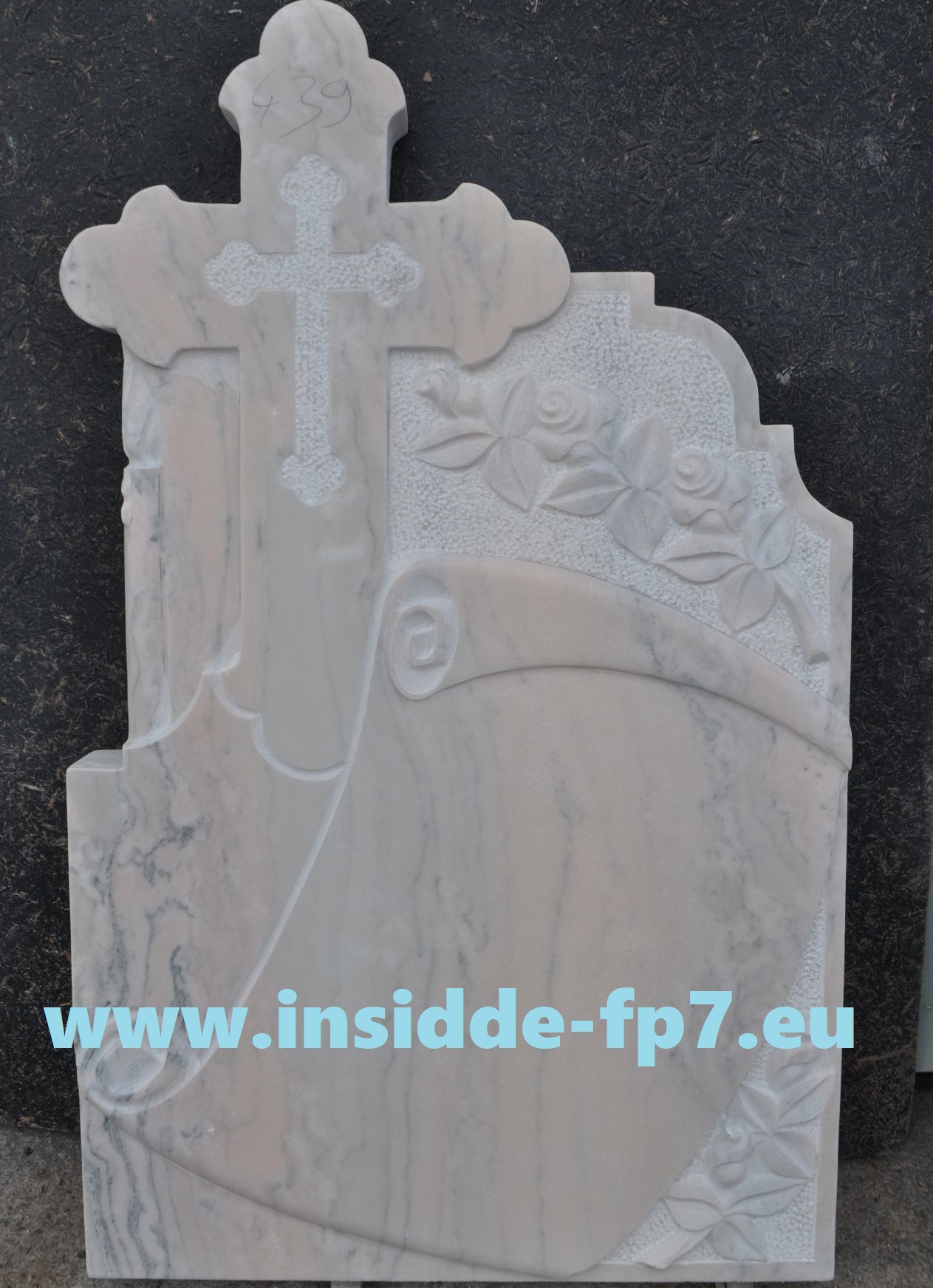 monument funerar model 439