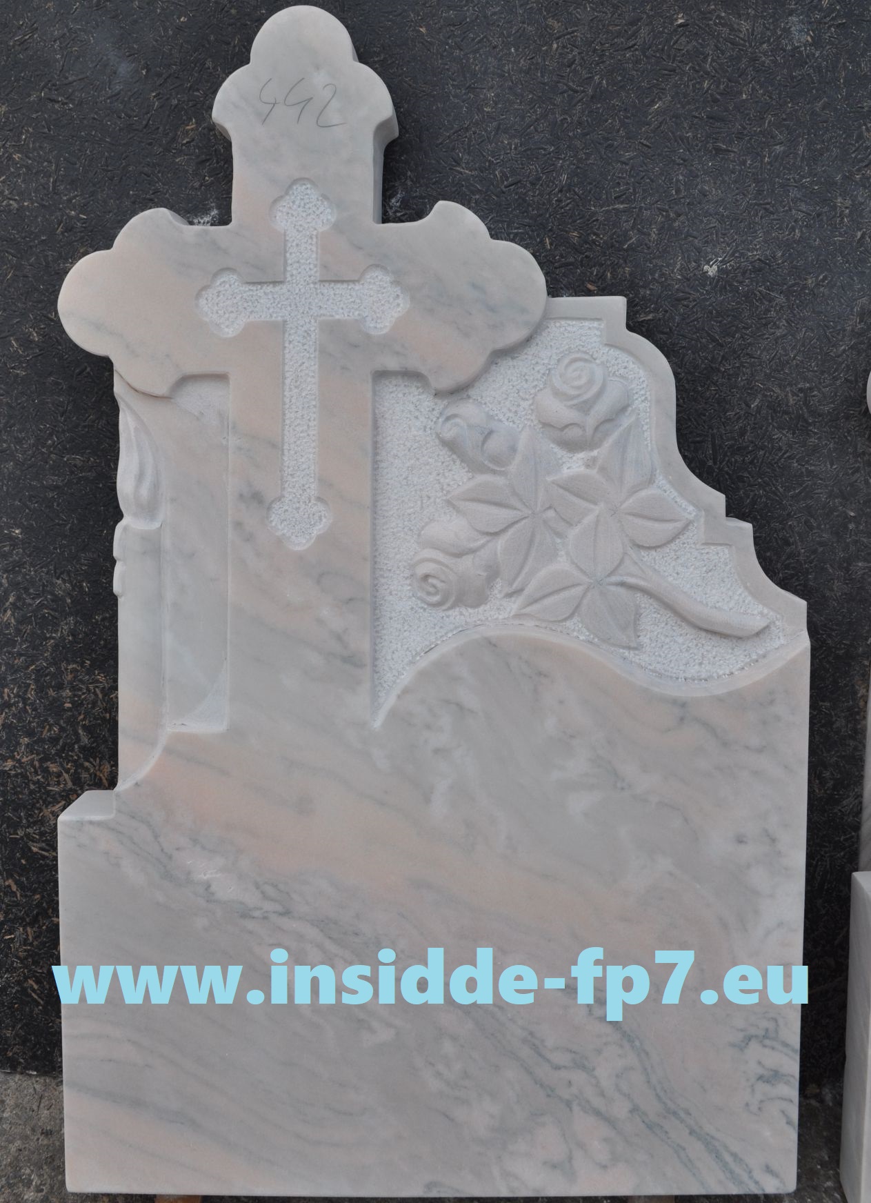 monument funerar model 442